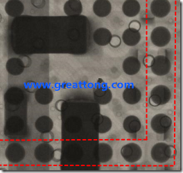 BGA錫球尺寸小于0.4mm，采用降低BGA內(nèi)圍襲球的錫膏量所得到X-Ray，稍微留意一下可以發(fā)現(xiàn)最外圈的錫量(圓的直徑)比其他內(nèi)圍的錫球上的錫量來得多一點點。也就是外圈的黑色圓形直徑比內(nèi)圈的圓形來得大一點點。