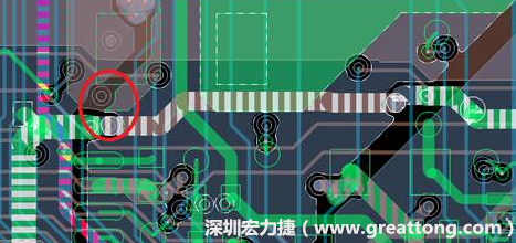 慢慢確認(rèn)CAF發(fā)生的位置后，可以配合Gerber查看PCB的結(jié)構(gòu)是否有通孔太近或是線路太近的問題。